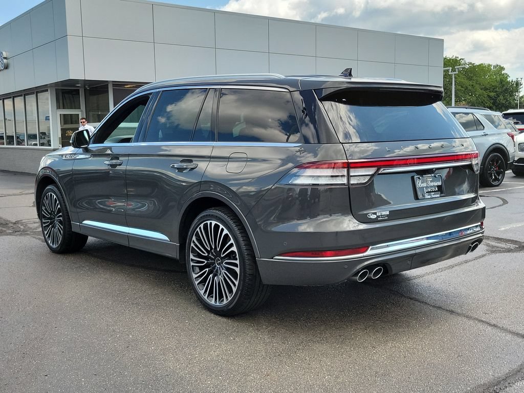 Certified 2024 Lincoln Aviator Black Label w/ Class IV Trailer Tow Package AWD/4WD image 6