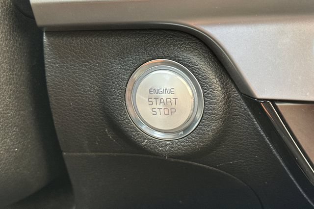 Certified 2024 Kia Telluride EX w/ EX Captain's Chair Package AWD/4WD image 30