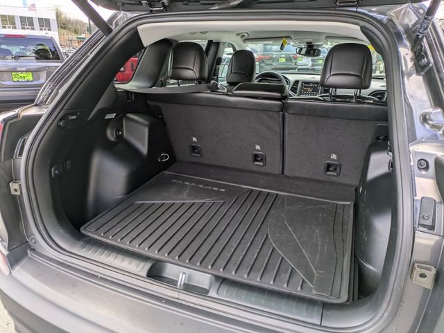 Certified 2023 Jeep Cherokee Altitude Lux w/ Mopar Interior Package image 26
