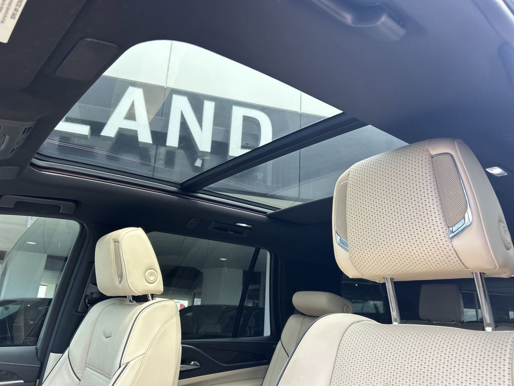 Certified 2021 Cadillac Escalade Premium Luxury image 21