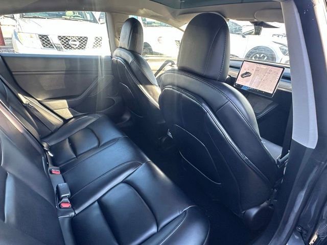 Used 2021 Tesla Model 3 Long Range image 17