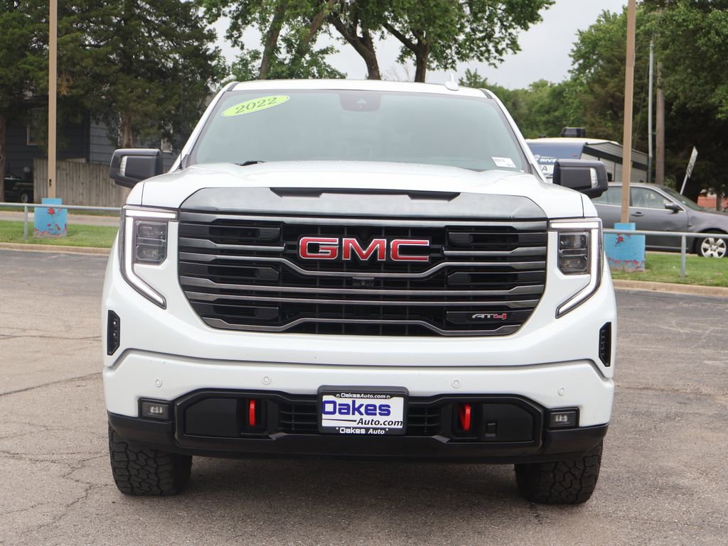 Used 2022 GMC Sierra 1500 AT4 w/ AT4 Premium Package AWD/4WD image 3