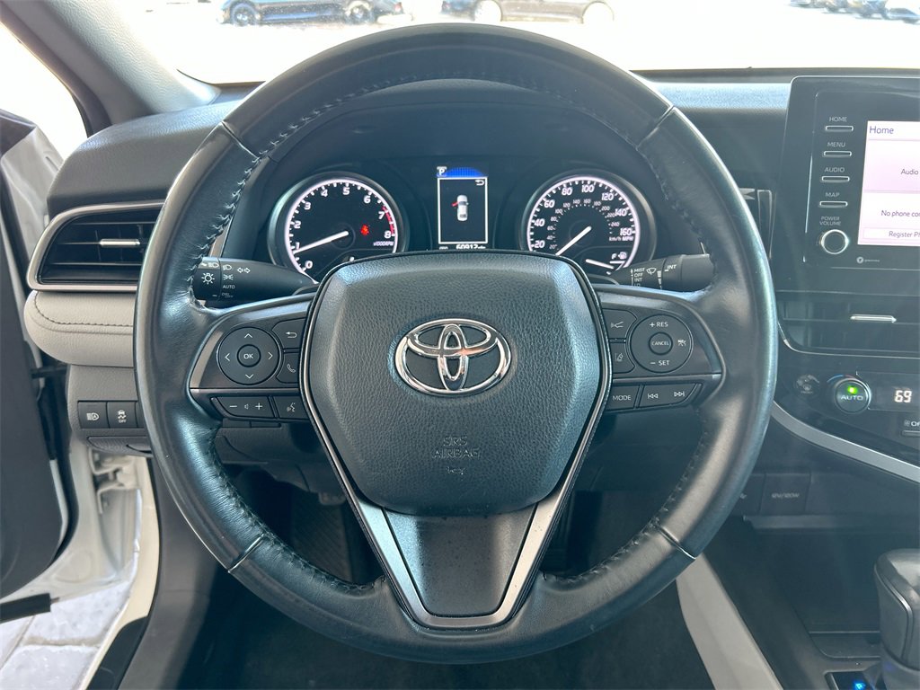 Used 2024 Toyota Camry SE w/ Convenience Package image 16