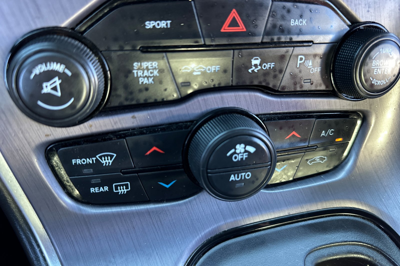 Used 2016 Dodge Challenger R/T Plus RWD image 27