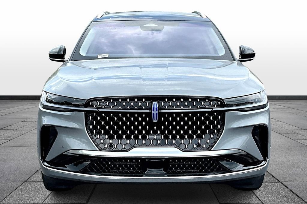 Used 2024 Lincoln Nautilus Reserve image 2