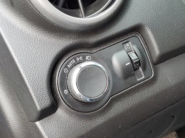Used 2016 Chevrolet Trax LT w/ LT Convenience Package FWD image 9