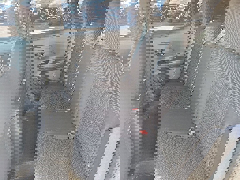 Used 2025 Nissan Kicks S image 13