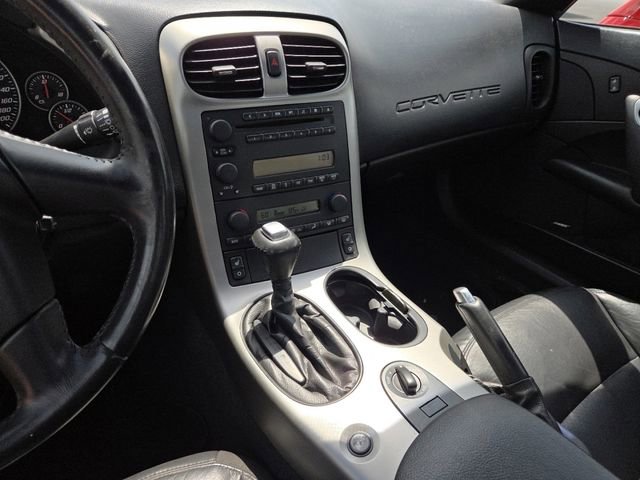 Used 2005 Chevrolet Corvette Coupe w/ Preferred Equipment Group RWD image 32
