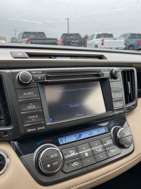 Used 2013 Toyota RAV4 Limited AWD/4WD image 39