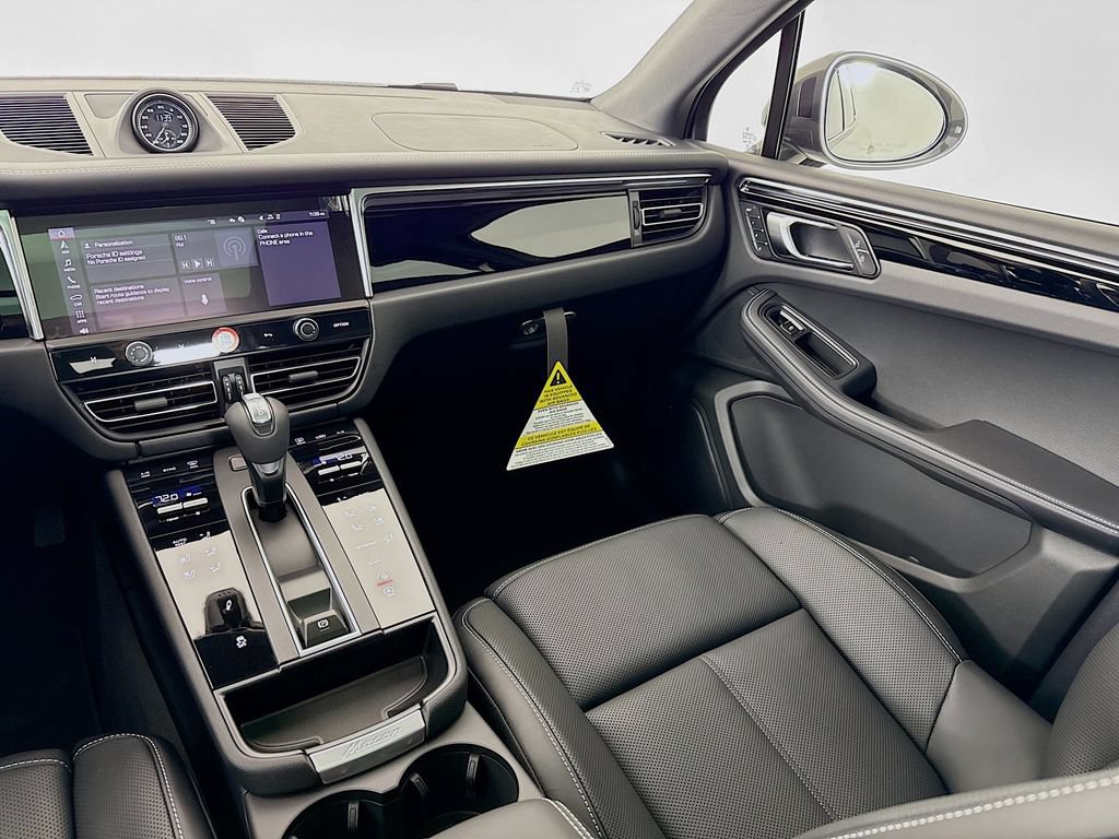 New 2026 Porsche Macan Turbo AWD/4WD image 27