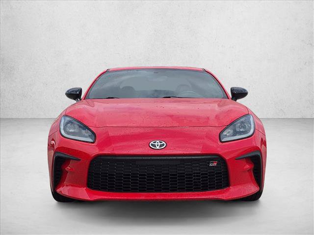 Used 2022 Toyota GR86 Premium RWD image 2