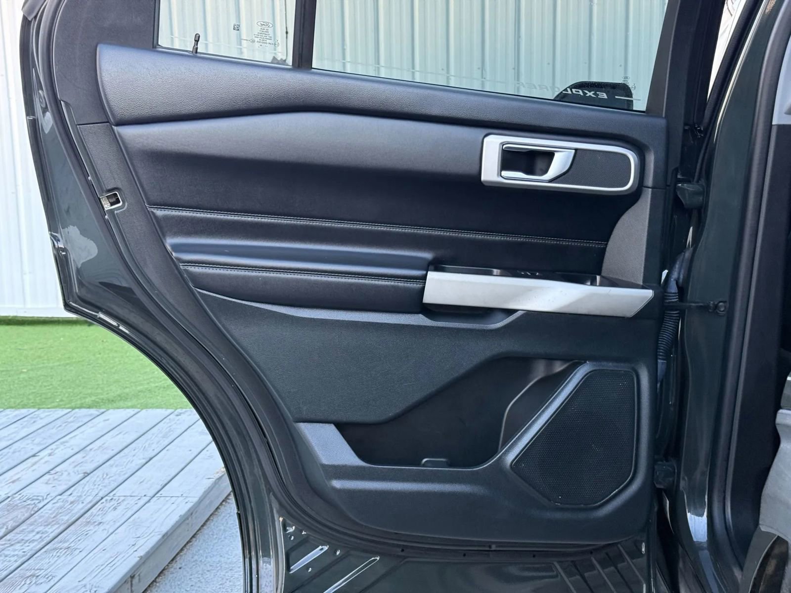Used 2022 Ford Explorer XLT RWD image 13