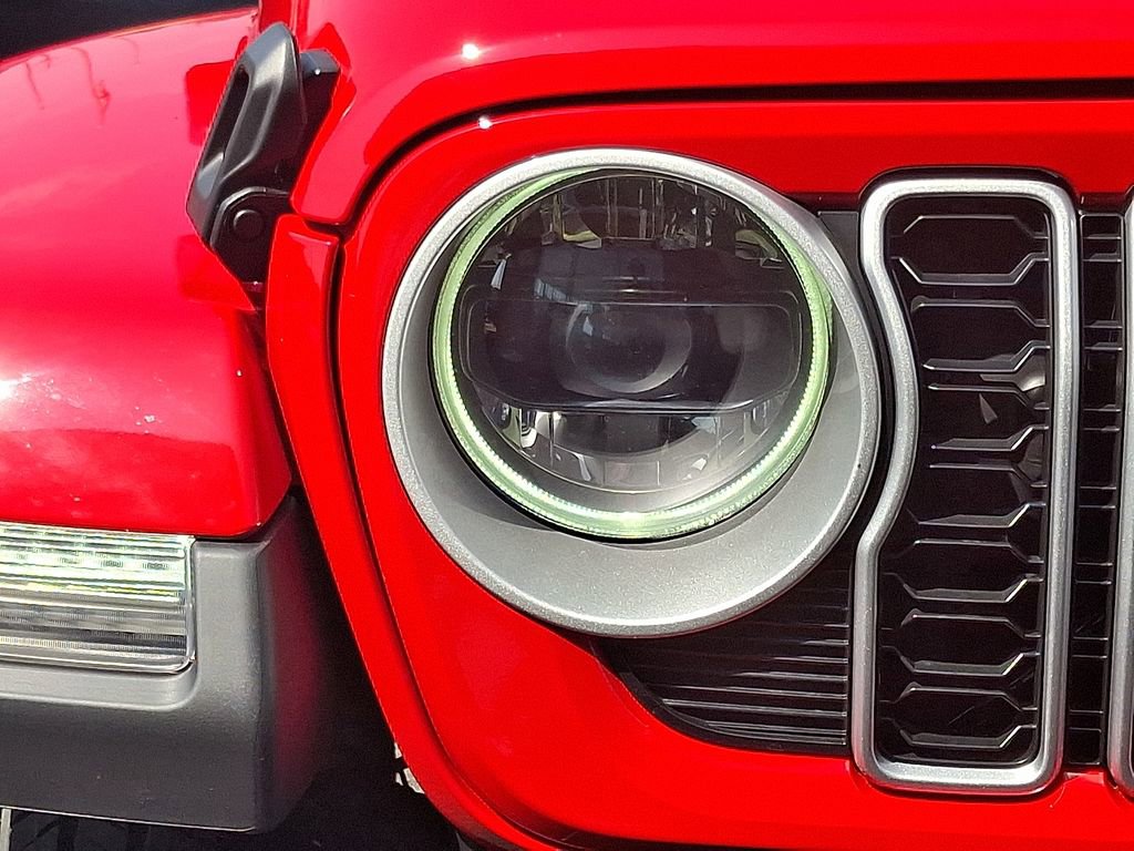 New 2025 Jeep Wrangler Sahara w/ Technology Group image 11