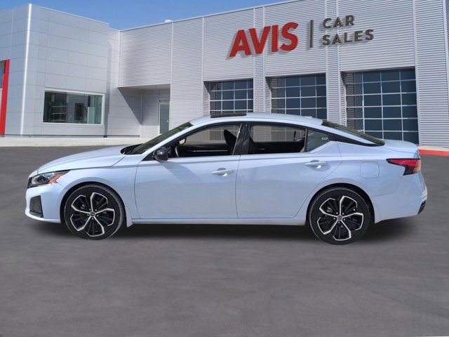 Used 2025 Nissan Altima 2.5 SR w/ SR Premium Package AWD/4WD image 10