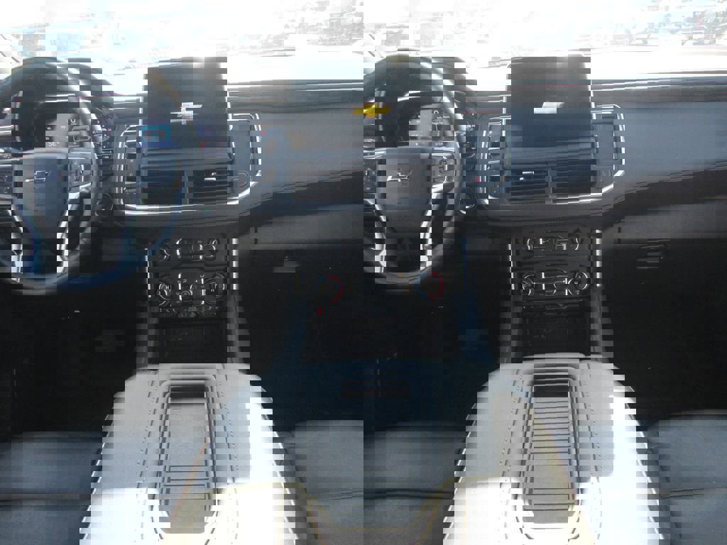 Certified 2024 Chevrolet Suburban Z71 w/ Luxury Package image 17