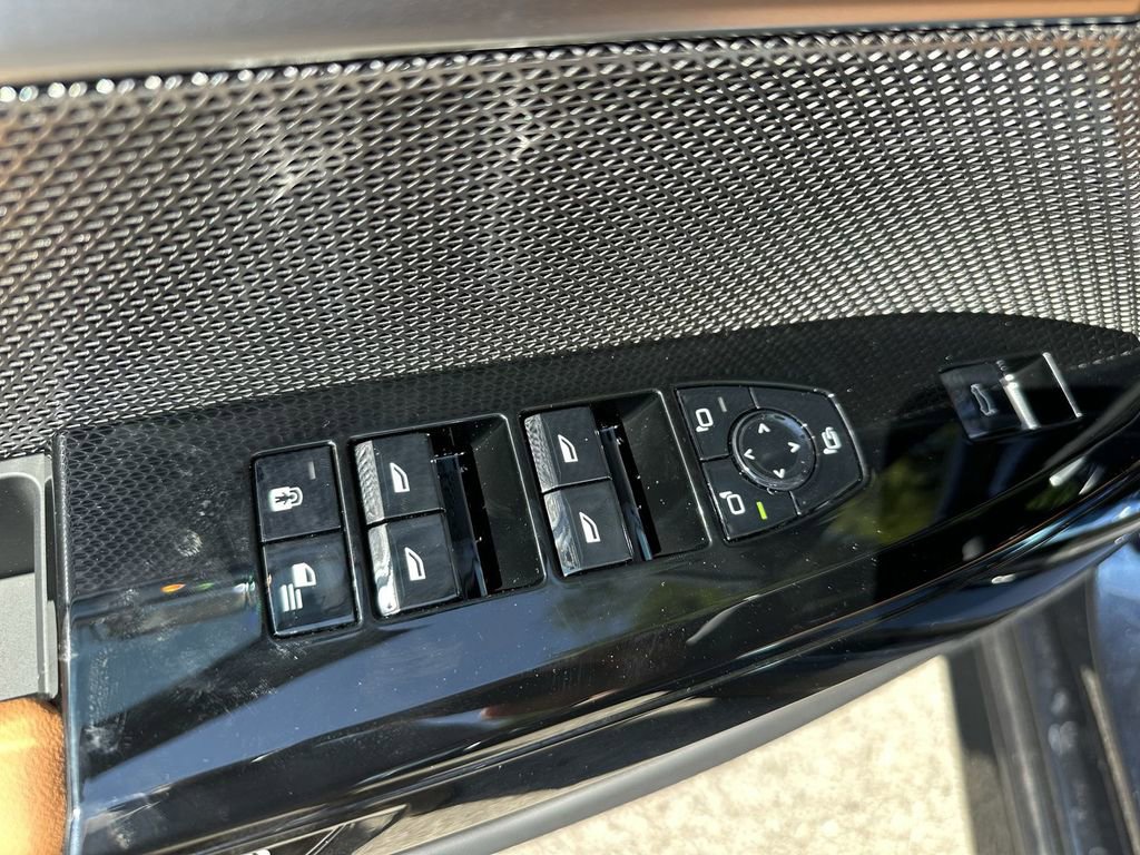 New 2026 BMW 740i xDrive image 15