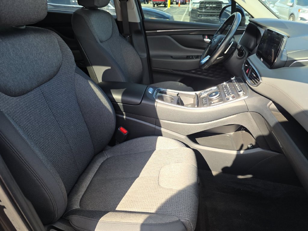 Used 2023 Hyundai Santa Fe SEL FWD image 5
