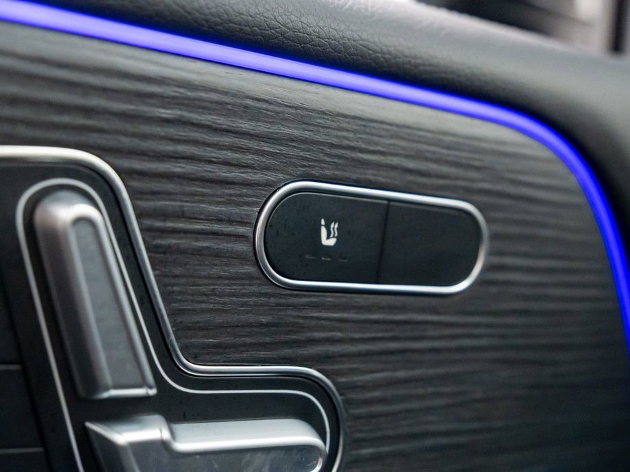 Used 2023 Mercedes-Benz GLB 250 4MATIC image 32