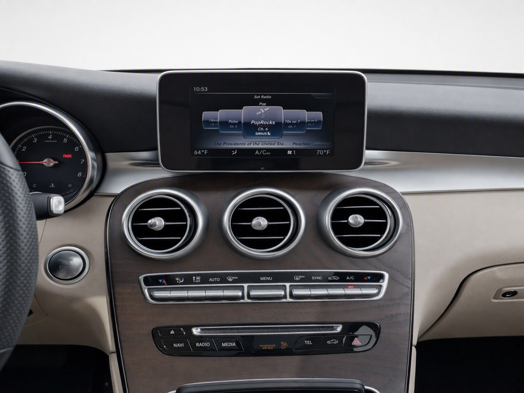 Used 2019 Mercedes-Benz GLC 300 4MATIC image 16