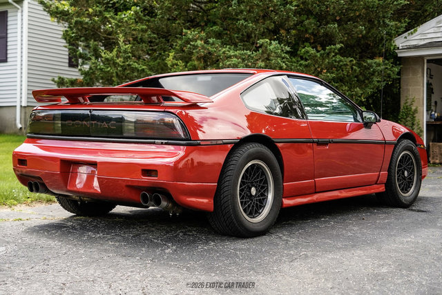 Used 1988 Pontiac Fiero GT RWD image 8