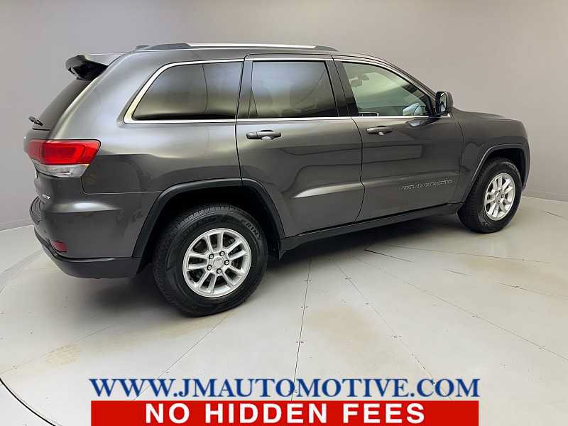 Used 2019 Jeep Grand Cherokee Laredo w/ Security & Convenience Group AWD/4WD image 5