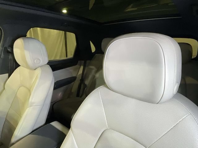 Certified 2022 Porsche Cayenne AWD/4WD image 18