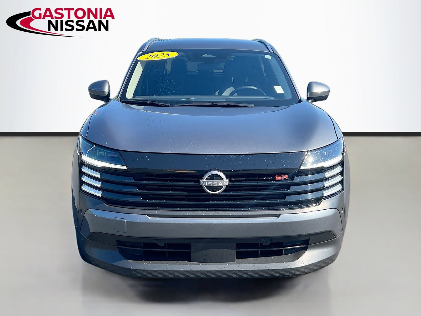 Used 2025 Nissan Kicks SR video 2