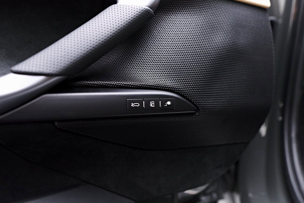 Used 2023 Ferrari 296 GTB image 47