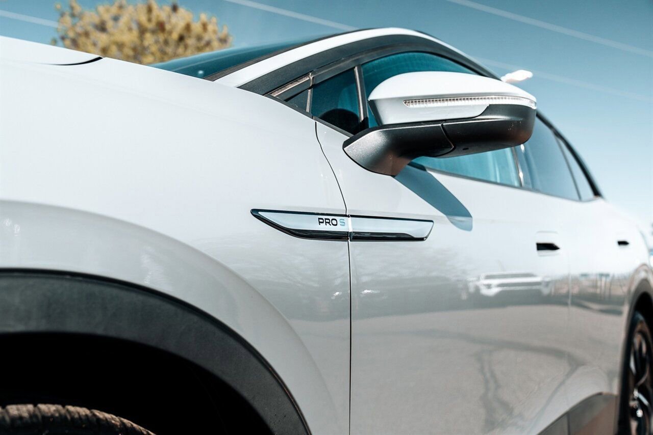 Used 2021 Volkswagen ID.4 Pro S w/ ID.4 Protection Package image 12