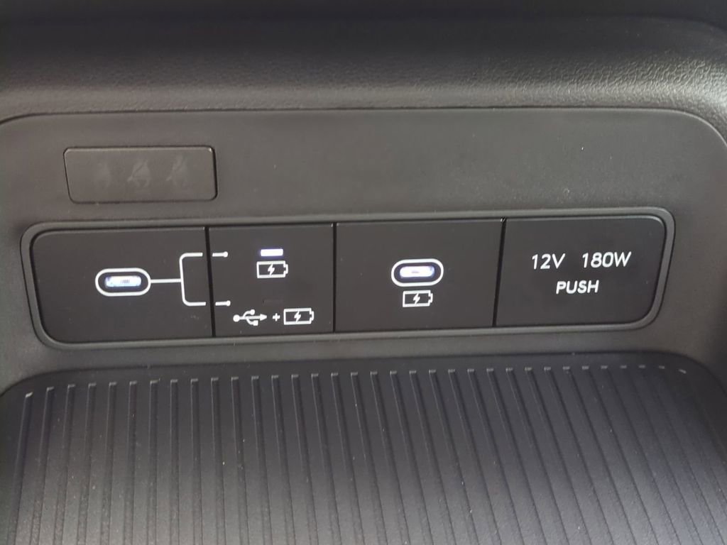 New 2026 Hyundai Kona SE image 24