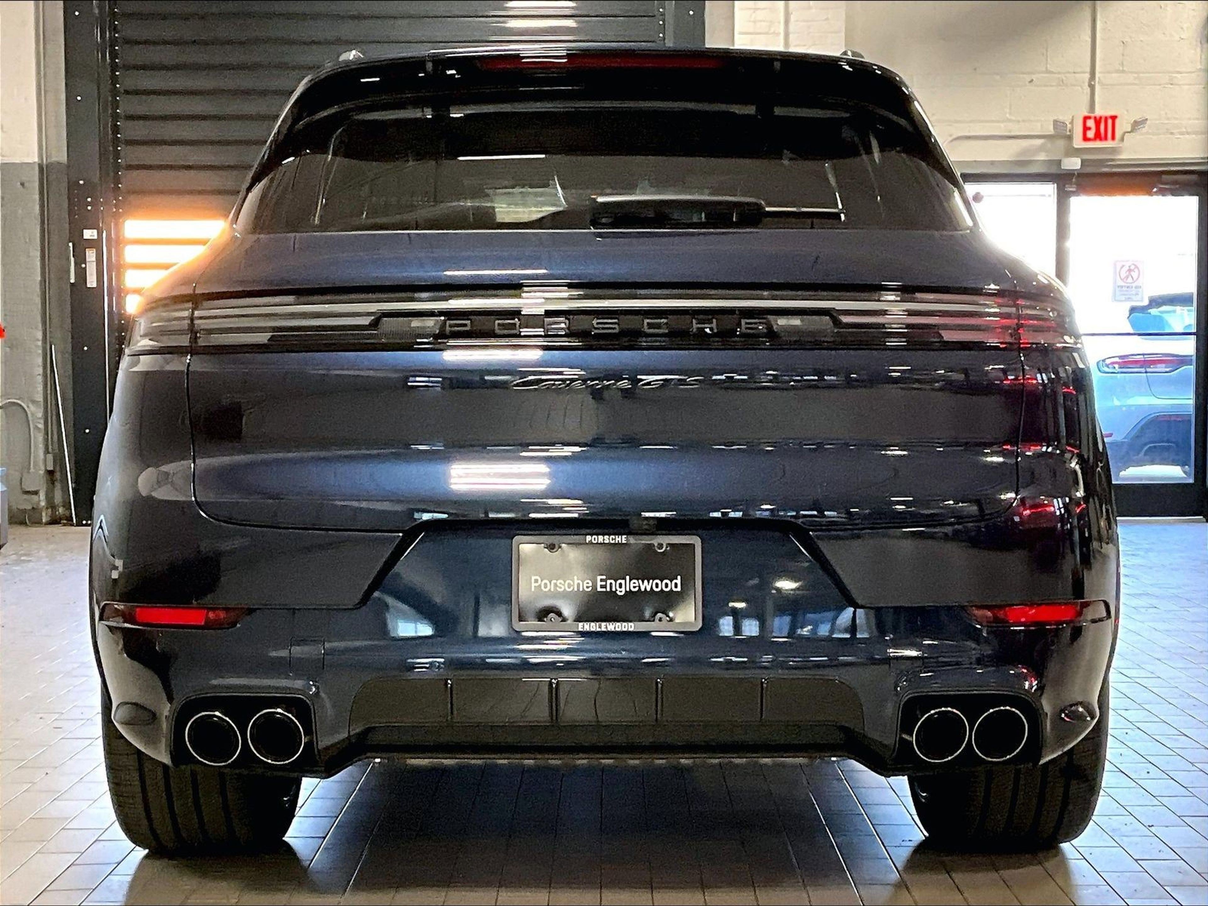New 2026 Porsche Cayenne GTS image 8