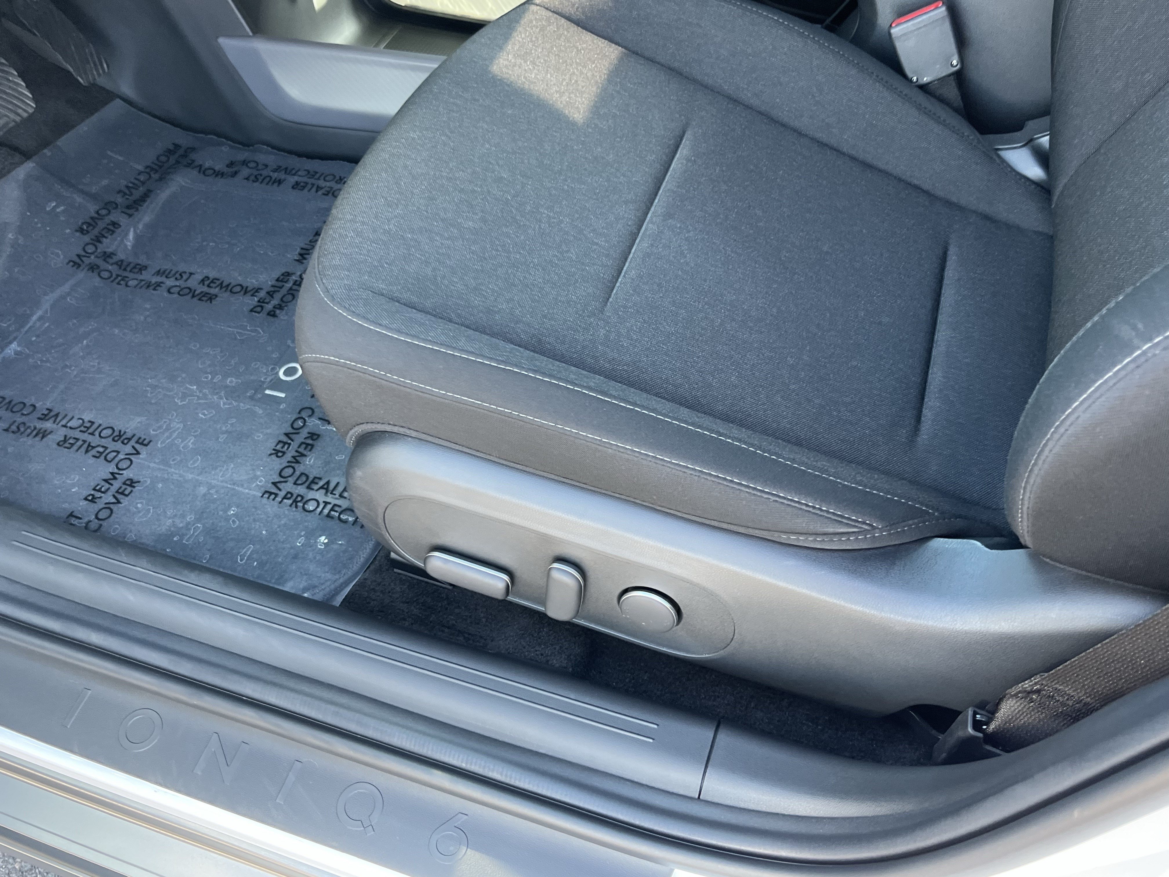 Certified 2025 Hyundai Ioniq 6 Limited RWD image 16