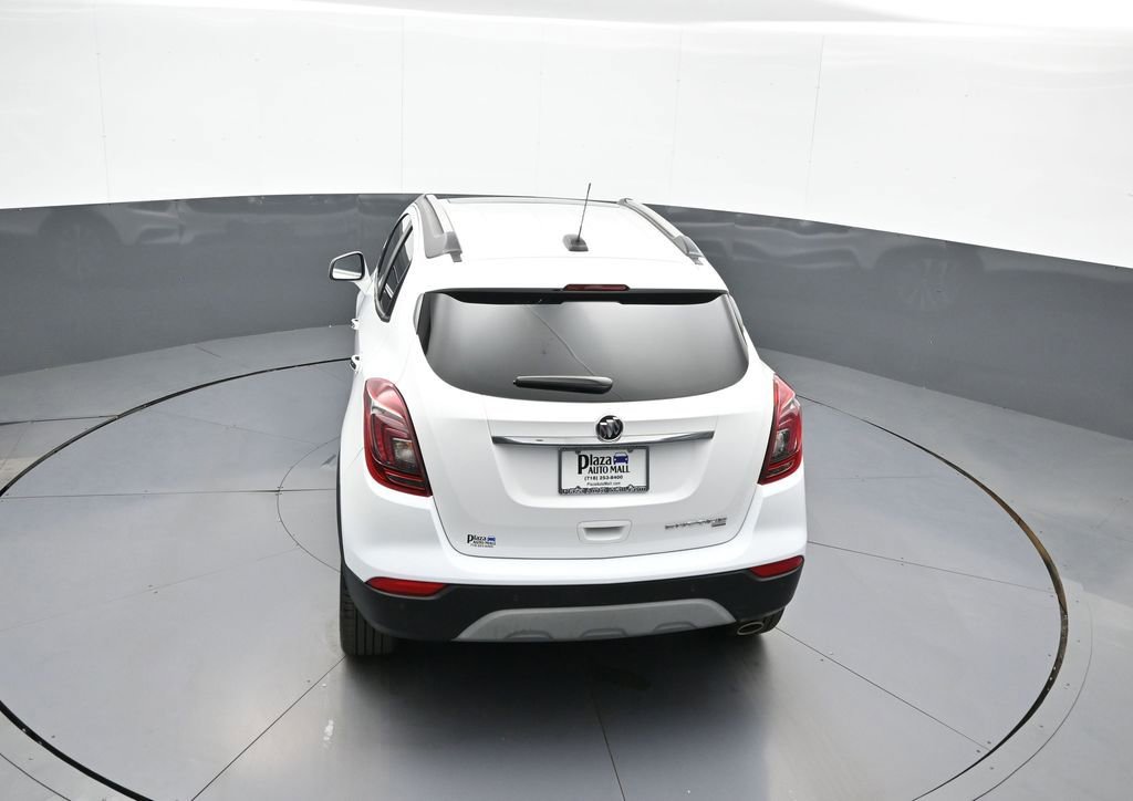 Used 2021 Buick Encore Preferred w/ Safety Package II image 38