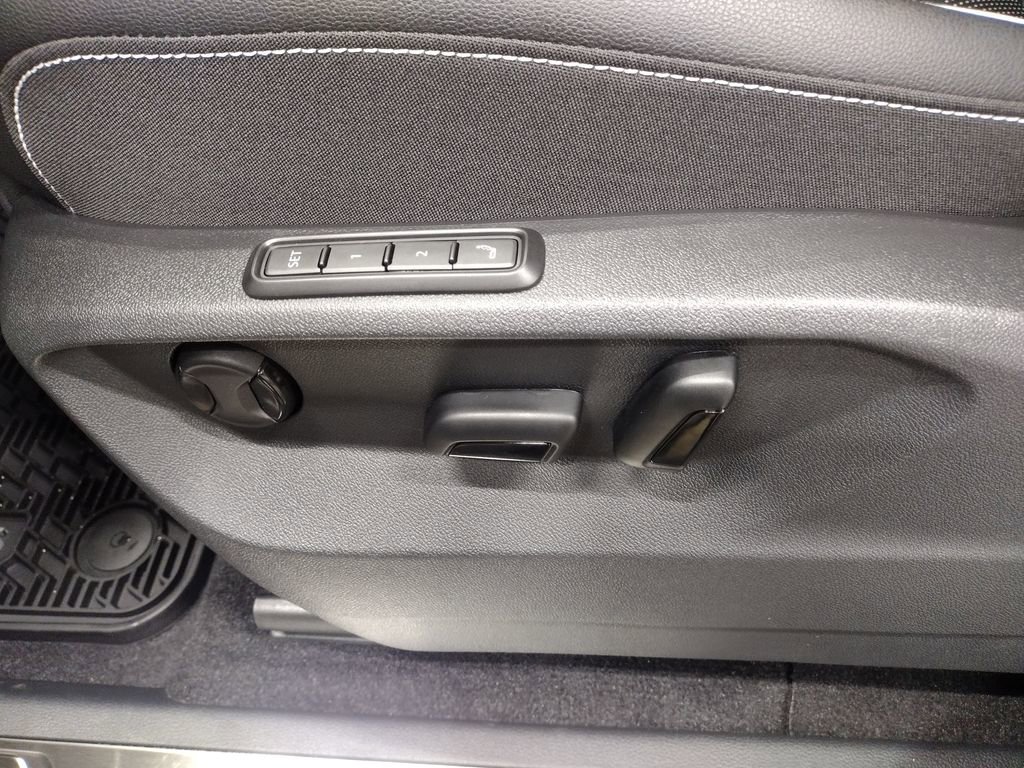 New 2026 Volkswagen Atlas SEL Premium R-Line image 27