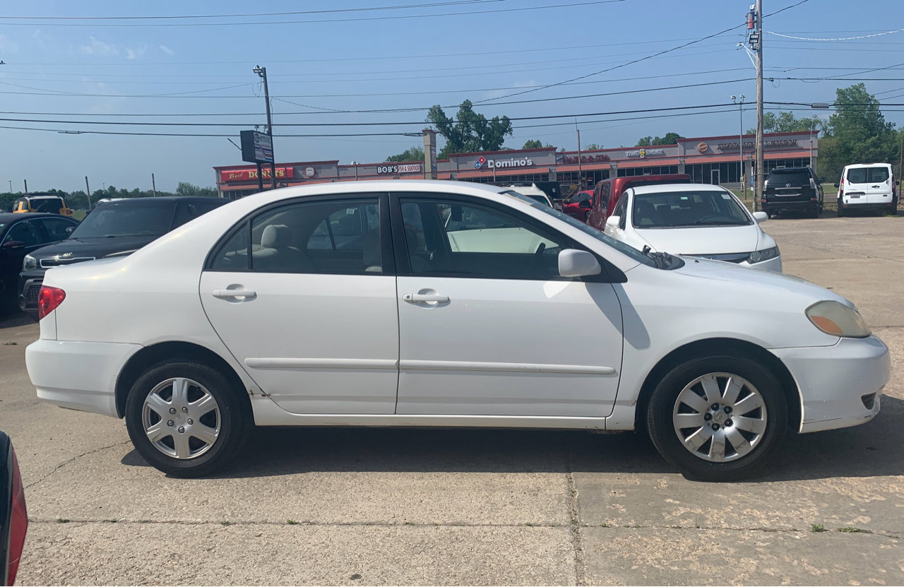 Used 2004 Toyota Corolla LE image 4