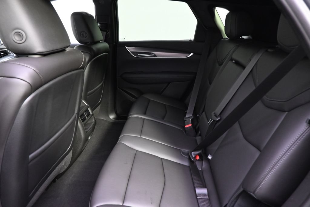 New 2026 Cadillac XT5 Luxury w/ LPO, ONYX Package AWD/4WD image 21