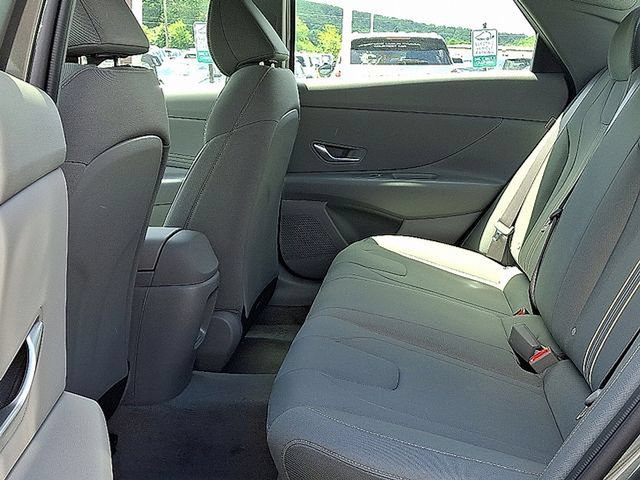 New 2026 Hyundai Elantra Sport FWD image 6
