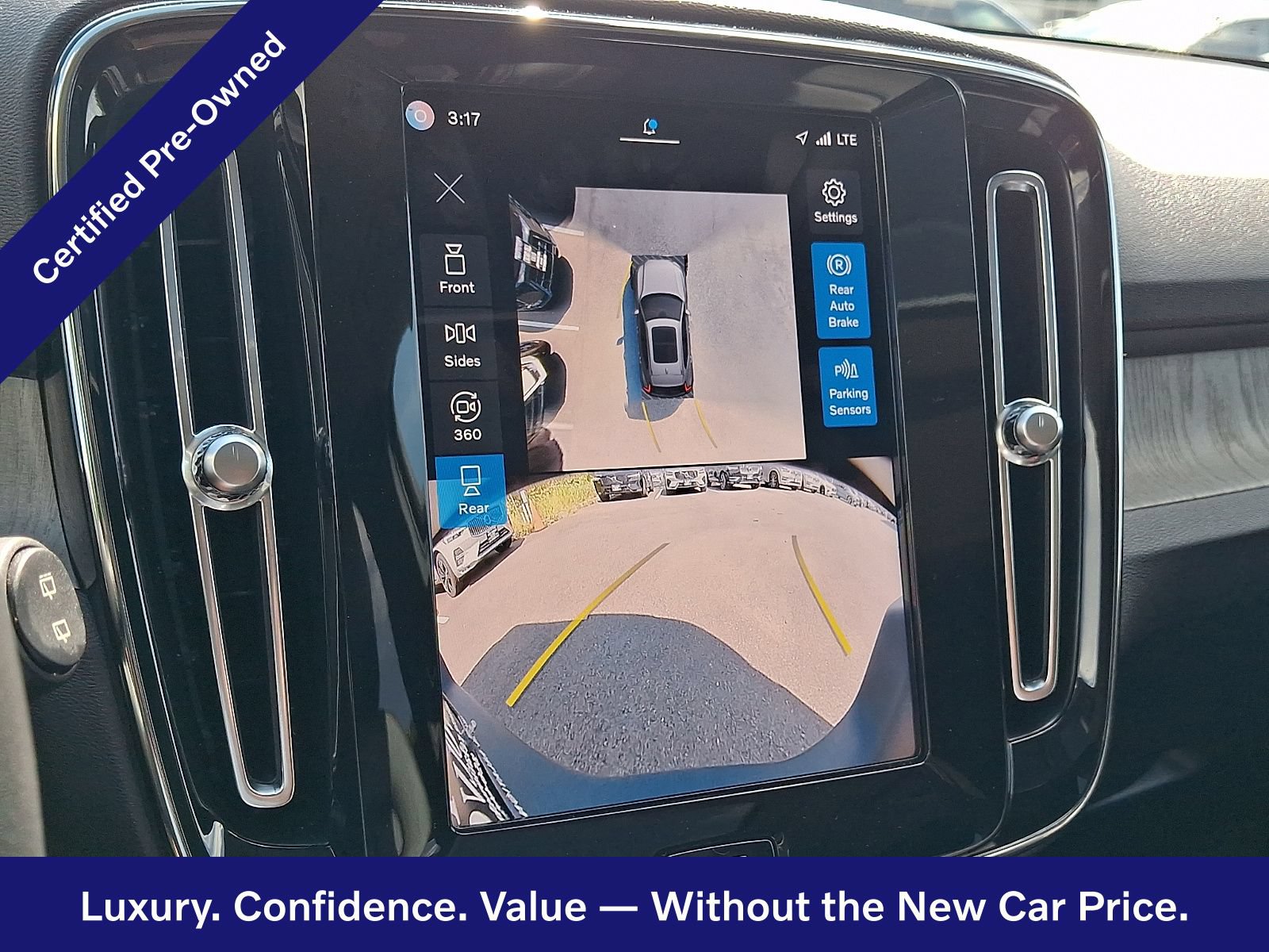 Certified 2024 Volvo XC40 B5 Plus w/ Climate Package AWD/4WD image 19