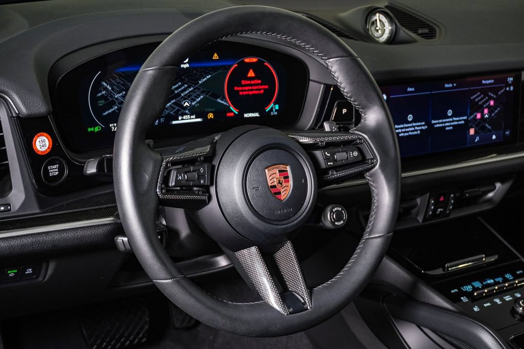 Certified 2026 Porsche Cayenne Coupe AWD/4WD image 18