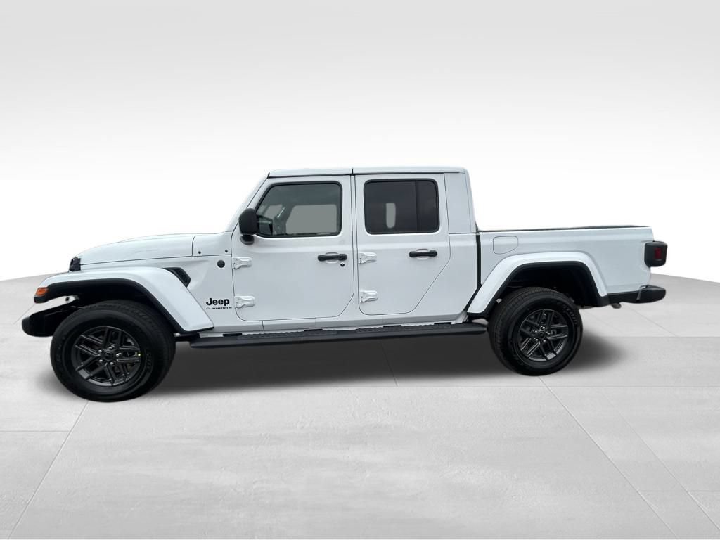 New 2026 Jeep Gladiator Sport AWD/4WD image 21