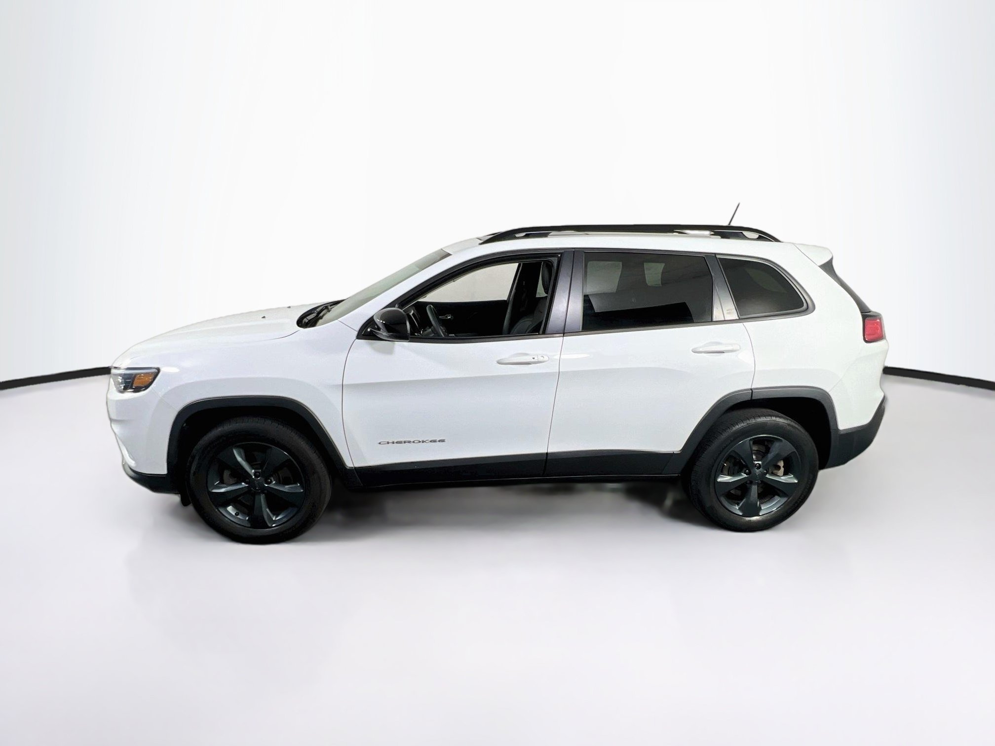 Used 2022 Jeep Cherokee Limited AWD/4WD image 8