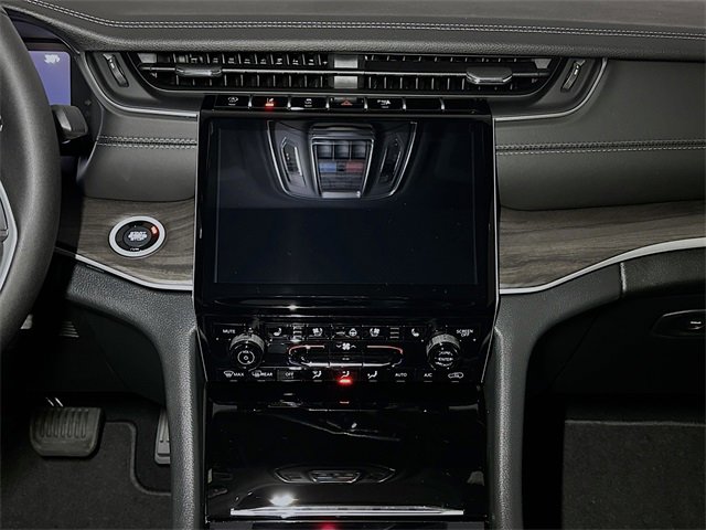 New 2025 Jeep Grand Cherokee L Limited image 8