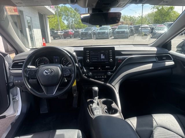 Used 2024 Toyota Camry SE FWD image 19