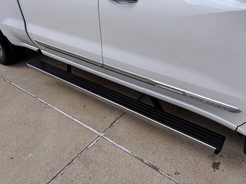 Used 2023 Chevrolet Silverado 1500 High Country w/ Technology Package image 11