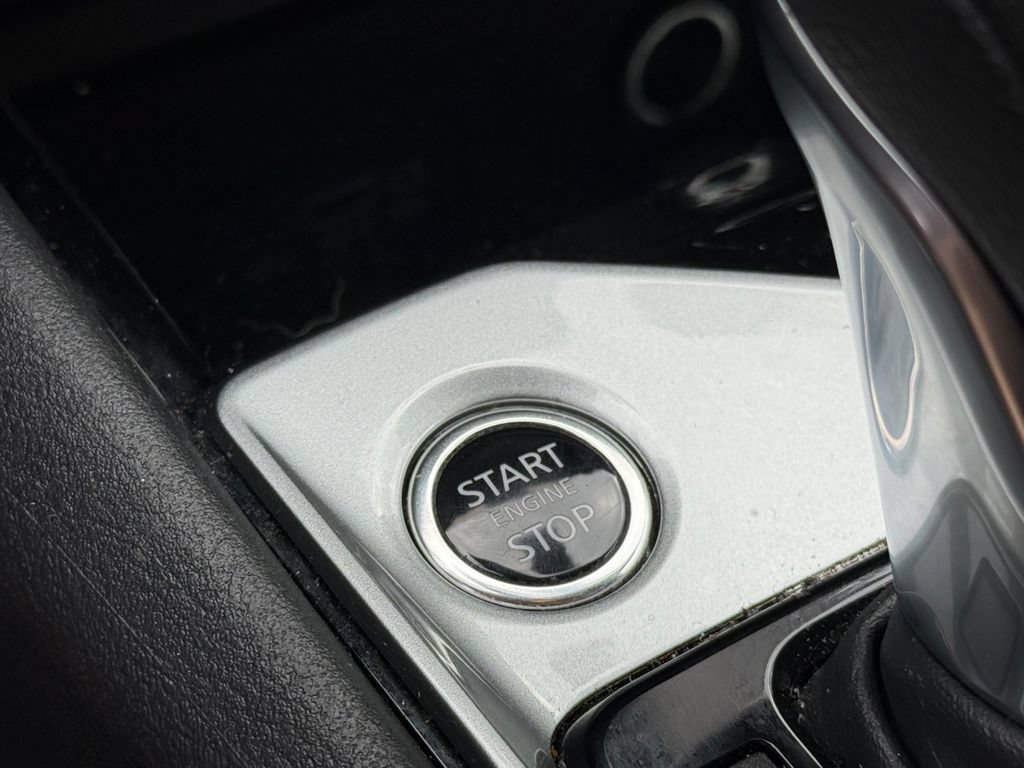 Used 2024 Nissan Altima 2.5 SV FWD image 32