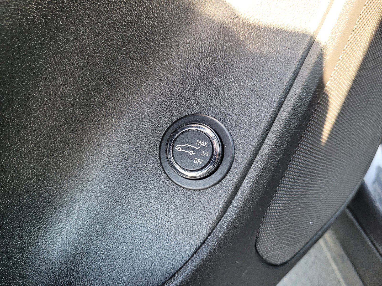 Used 2022 Chevrolet Blazer LT image 25