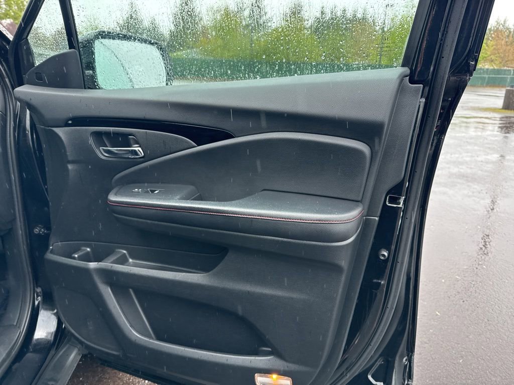 Used 2017 Honda Ridgeline Black Edition image 24