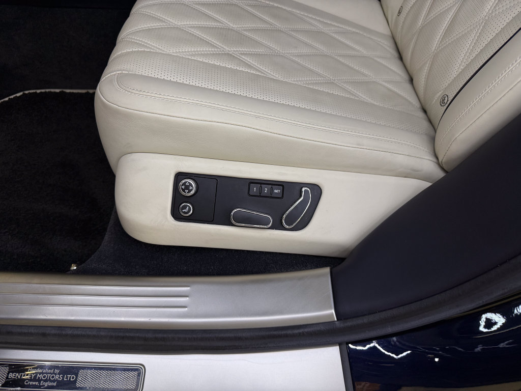 Used 2014 Bentley Flying Spur W12 AWD/4WD image 20