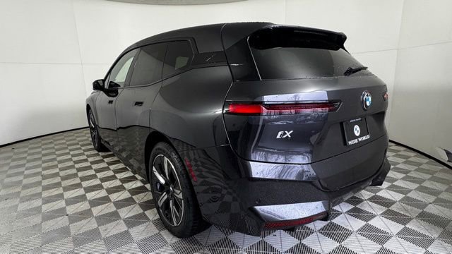 New 2026 BMW iX xDrive45 image 5