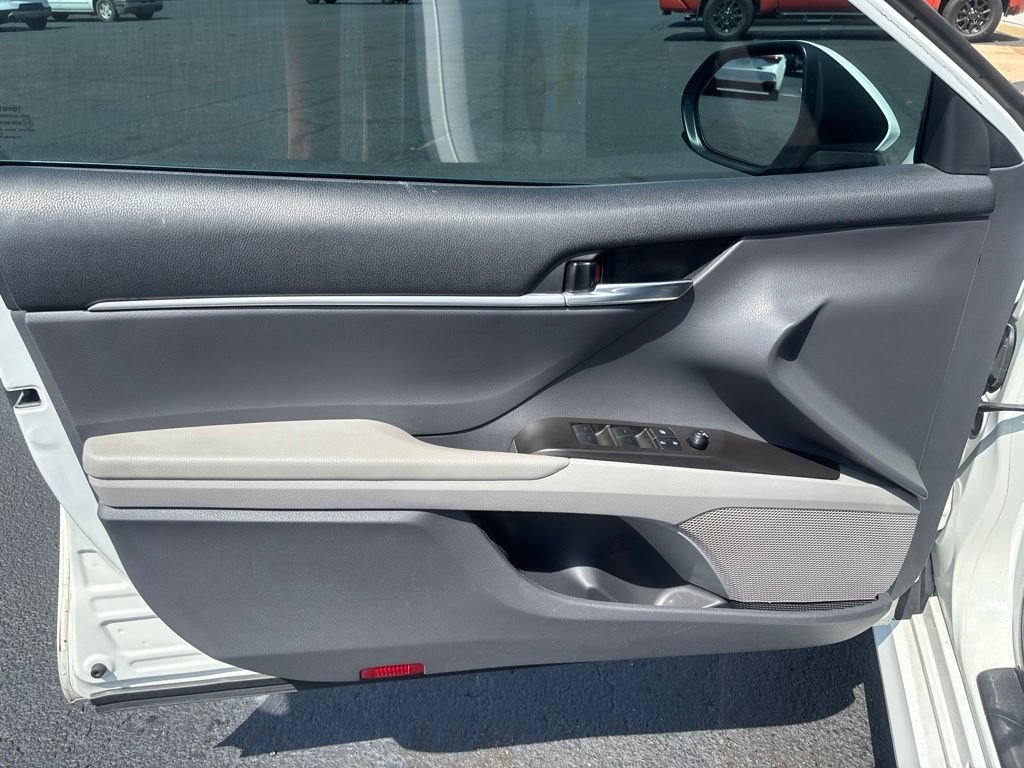 Used 2023 Toyota Camry LE FWD image 6